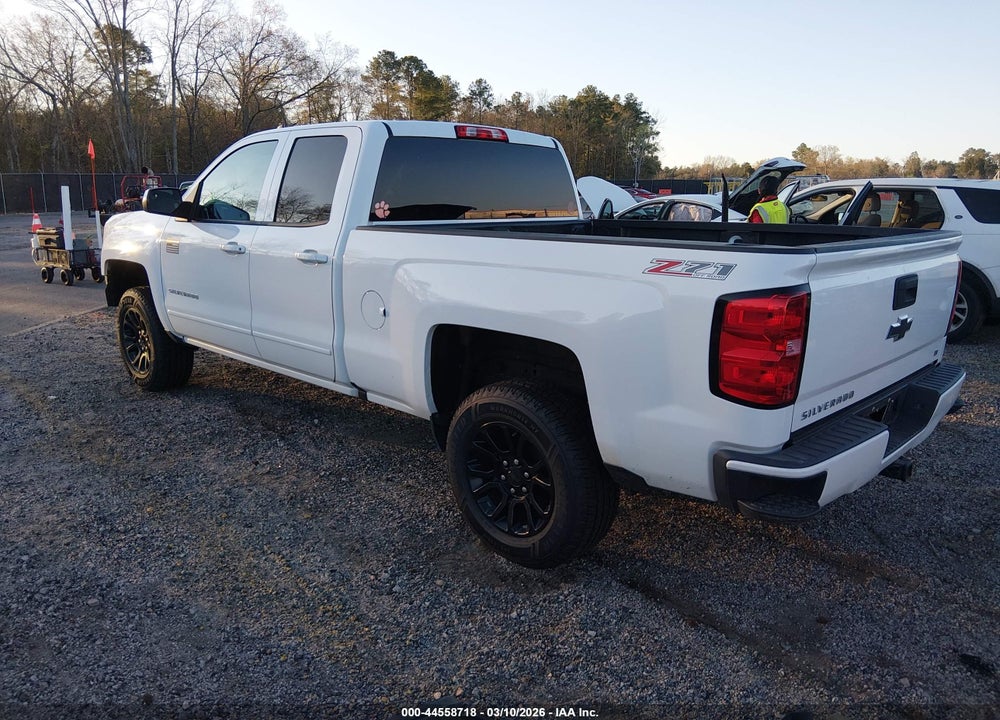 2017 CHEVROLET SILVERADO 1500 2LT VIN: 1GCVKREC9HZ334431
