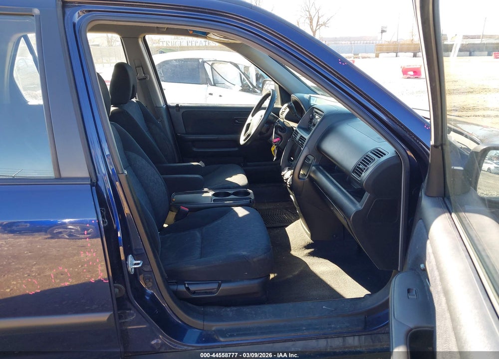 2006 HONDA CR-V LX VIN: JHLRD68506C008902