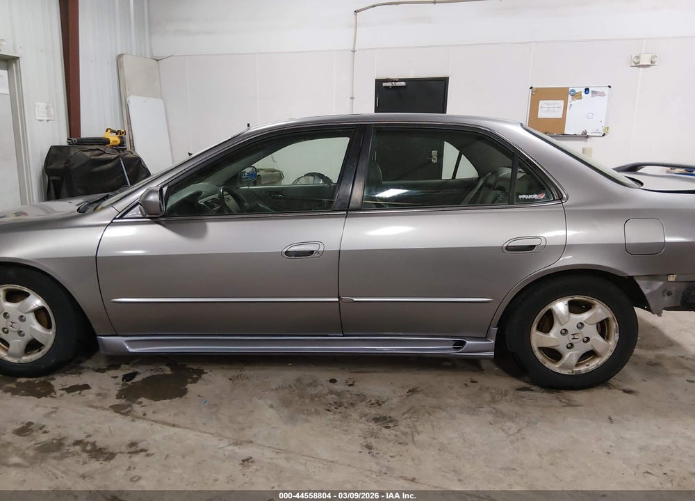 2000 HONDA ACCORD 2.3 EX VIN: JHMCG5562YC036347