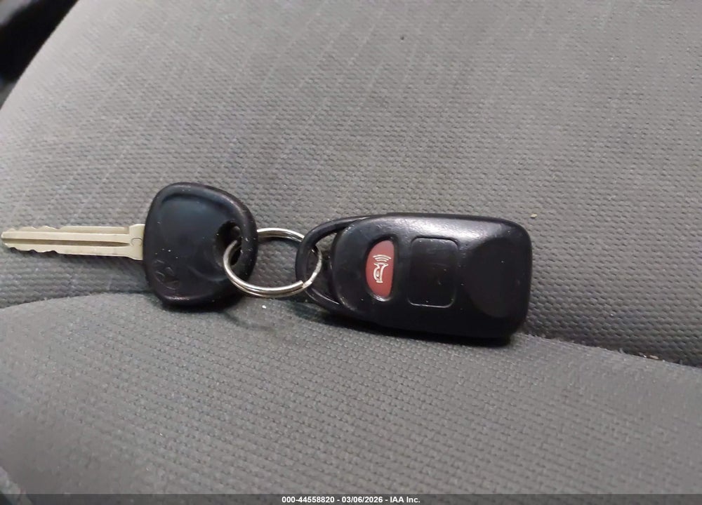 2010 HYUNDAI SANTA FE GLS VIN: 5NMSGDAB9AH363846