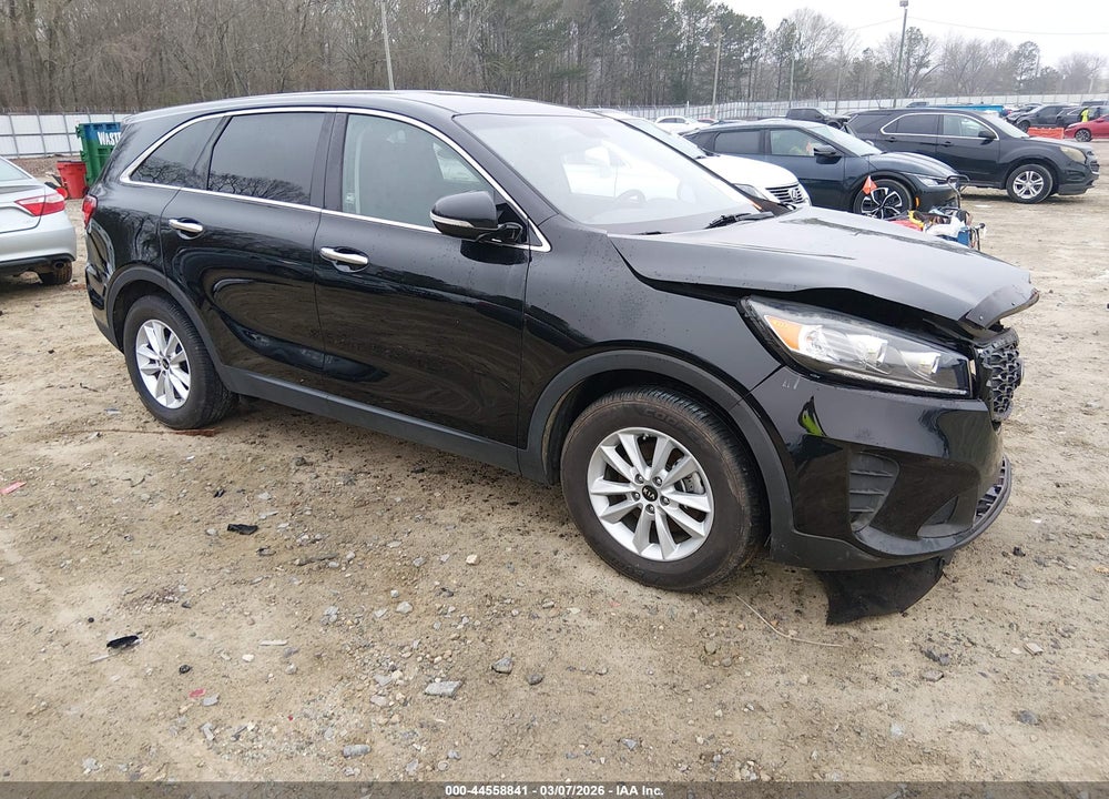 2019 KIA SORENTO 2.4L L VIN: 5XYPG4A32KG567530