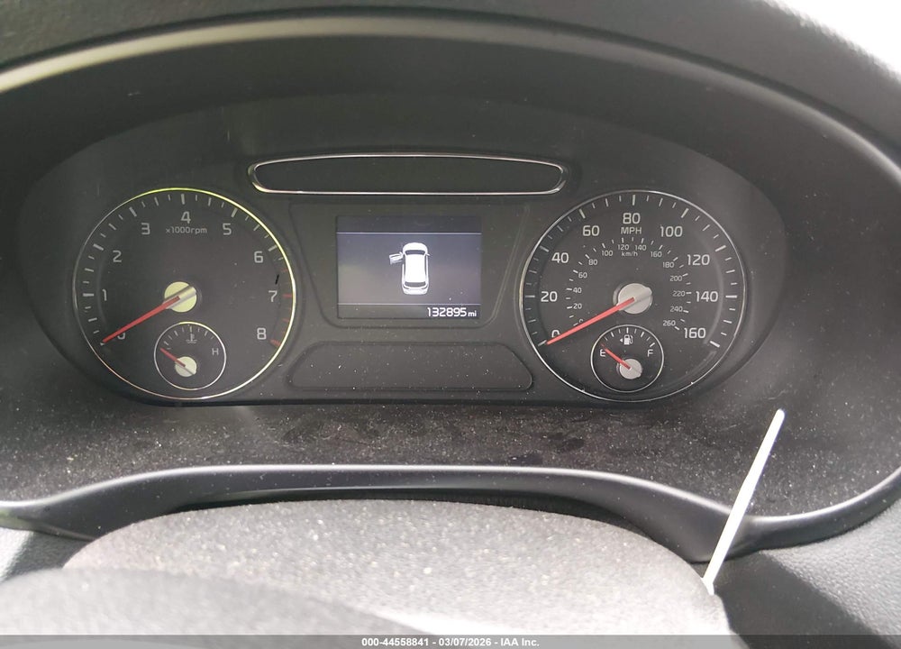 2019 KIA SORENTO 2.4L L VIN: 5XYPG4A32KG567530