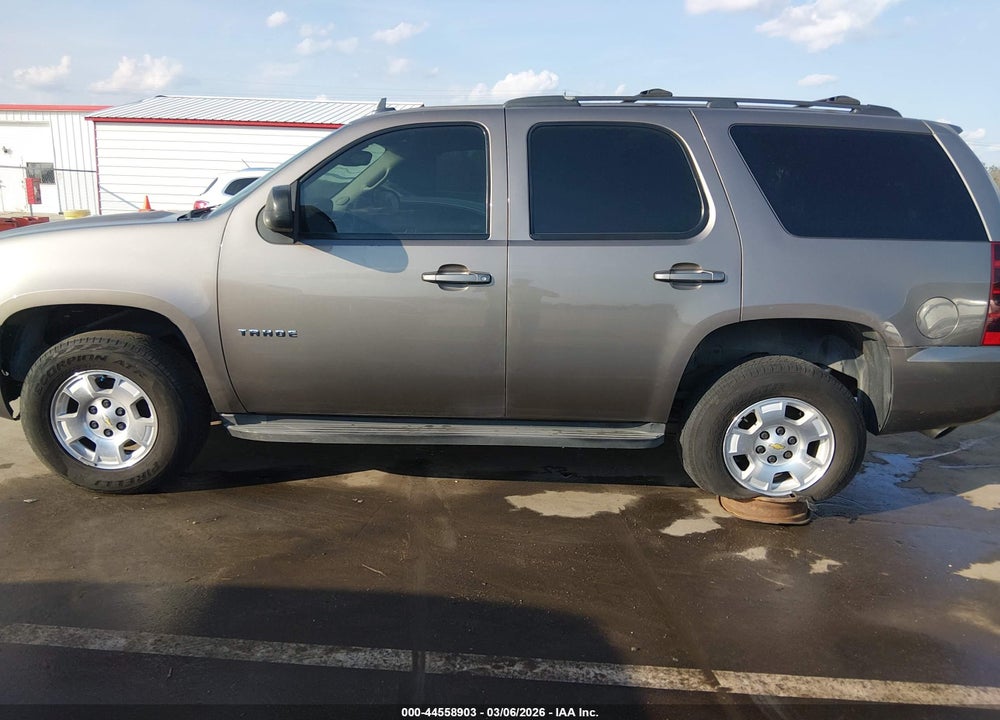 2013 CHEVROLET TAHOE LS VIN: 1GNSCAE01DR354410