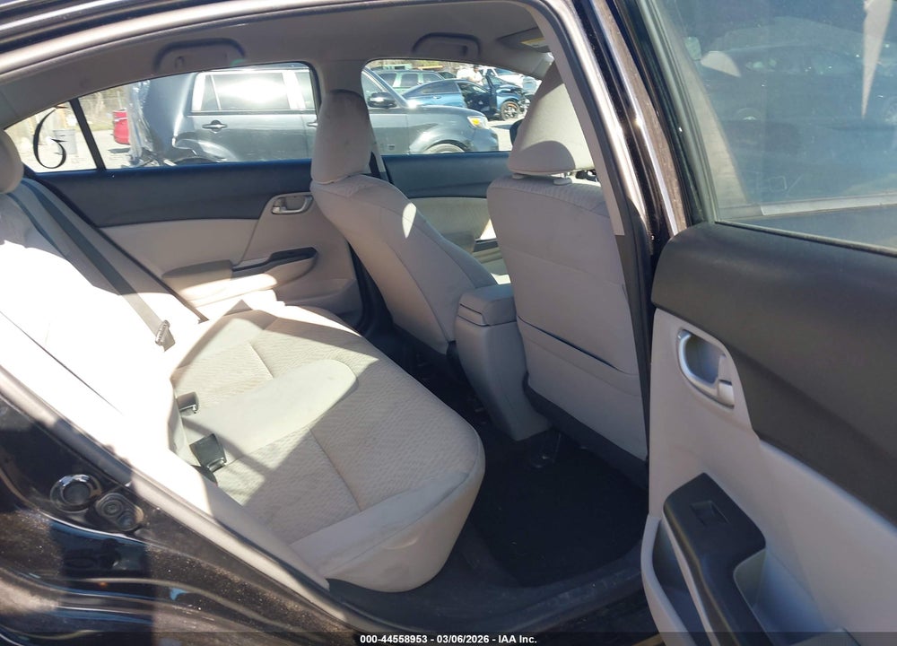2015 HONDA CIVIC LX VIN: 2HGFB2F58FH563788