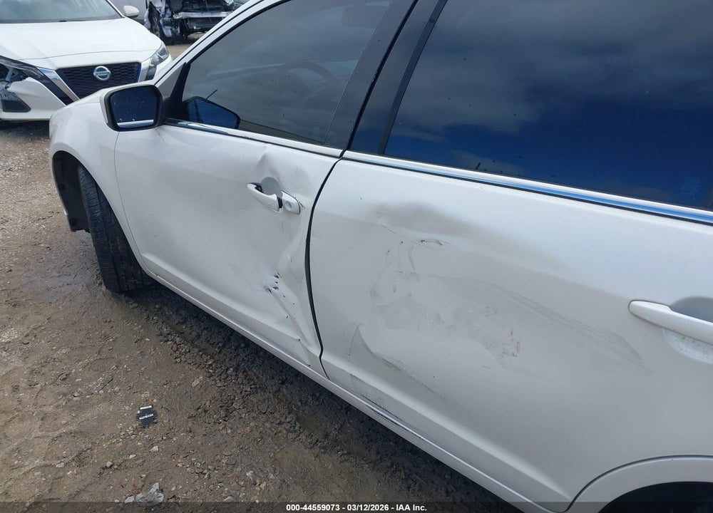 2010 FORD FUSION SE VIN: 3FAHP0HG0AR364894