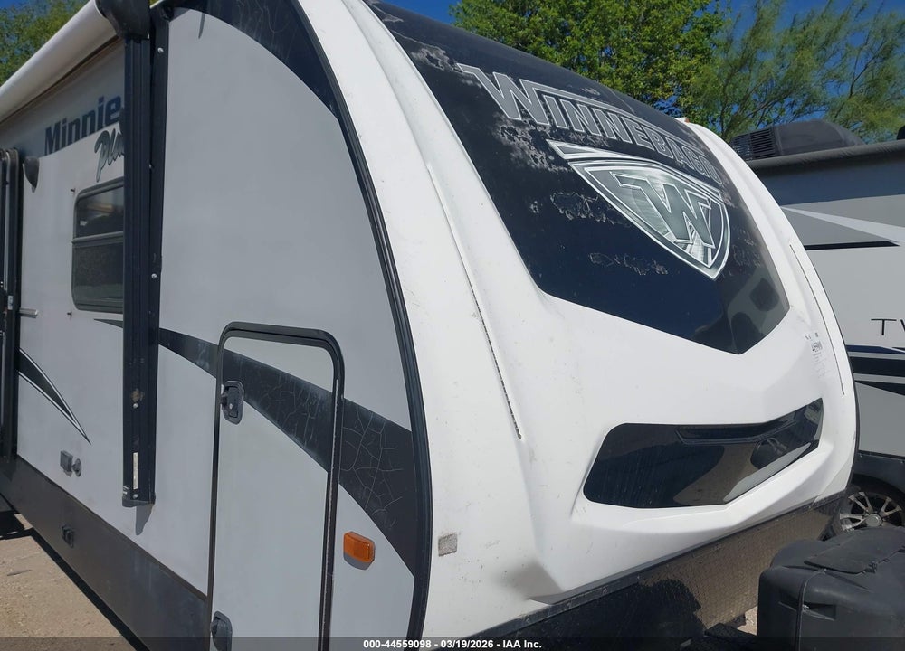 2018 WINNEBAGO MINNIE PLUS VIN: 54CTM3326J4022112