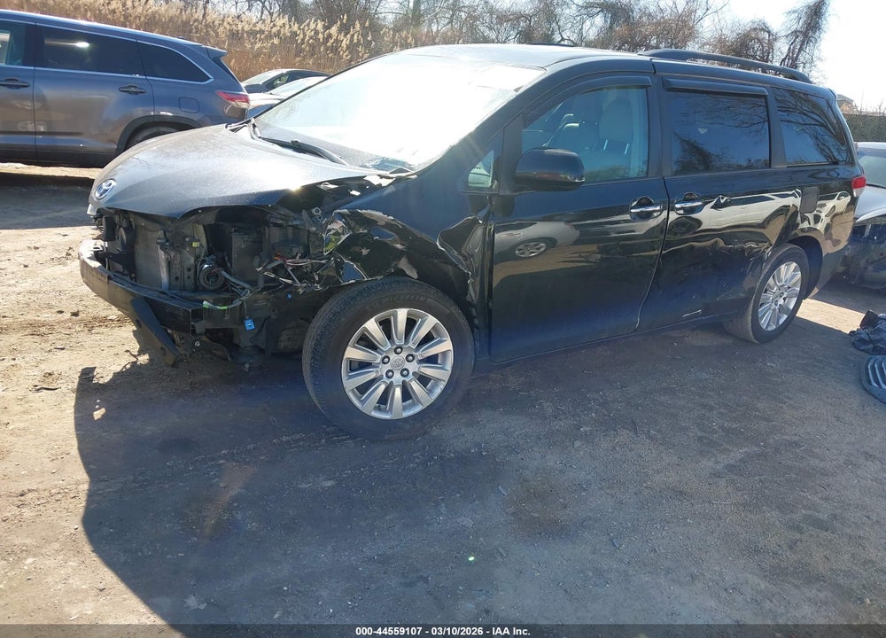 2011 TOYOTA SIENNA XLE VIN: 5TDDK3DC3BS026710