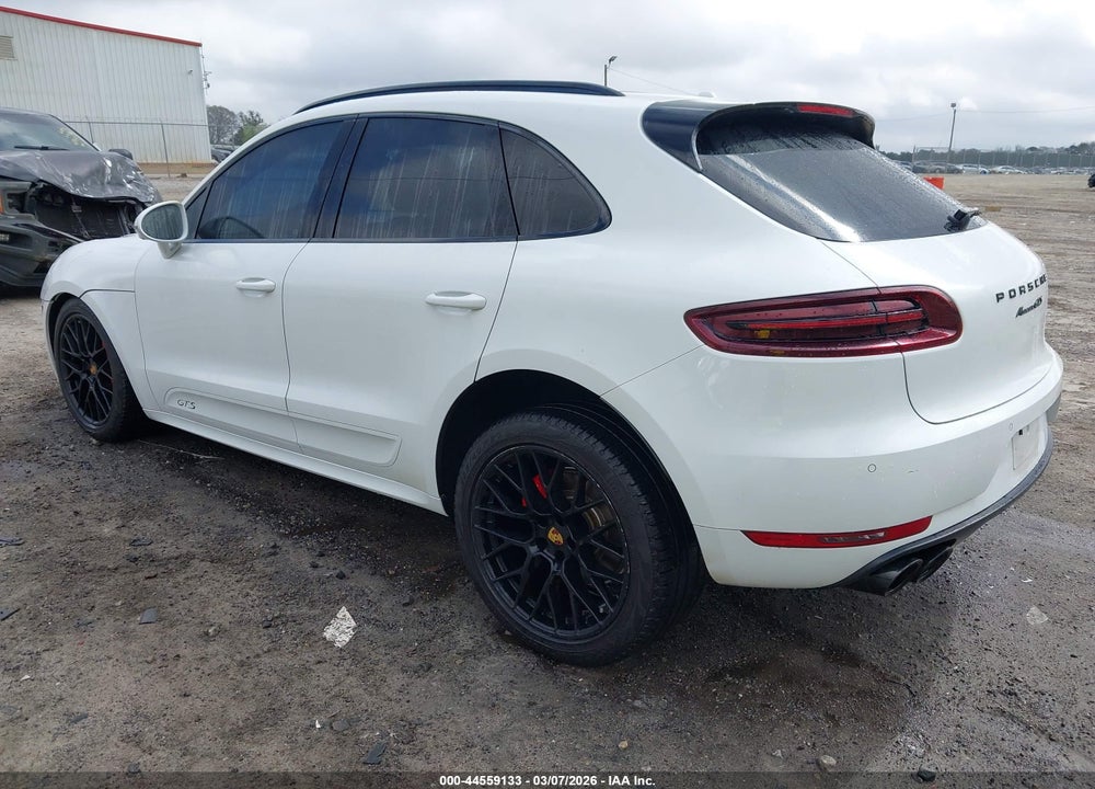 2018 PORSCHE MACAN GTS VIN: WP1AG2A59JLB64268