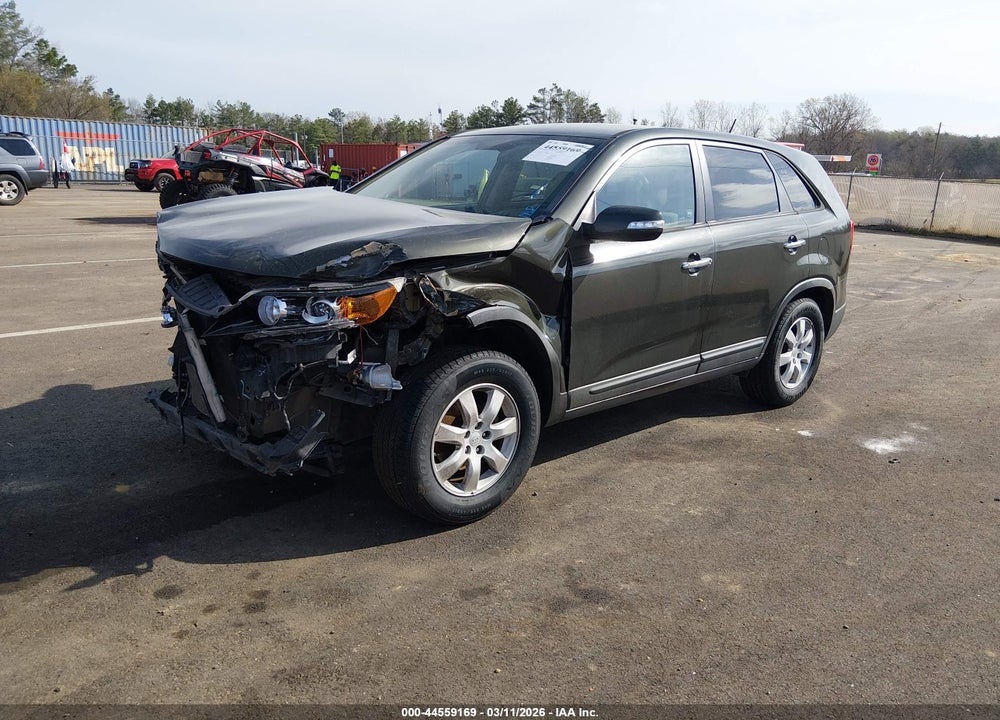 2012 KIA SORENTO LX VIN: 5XYKT4A13CG190017