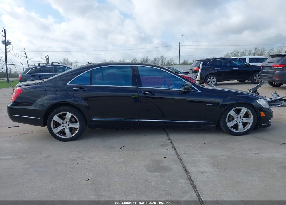 2012 MERCEDES-BENZ S 550 VIN: WDDNG7DBXCA464200