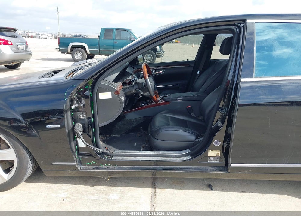 2012 MERCEDES-BENZ S 550 VIN: WDDNG7DBXCA464200