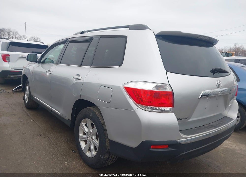 2012 TOYOTA HIGHLANDER BASE V6 VIN: 5TDBK3EH5CS117836
