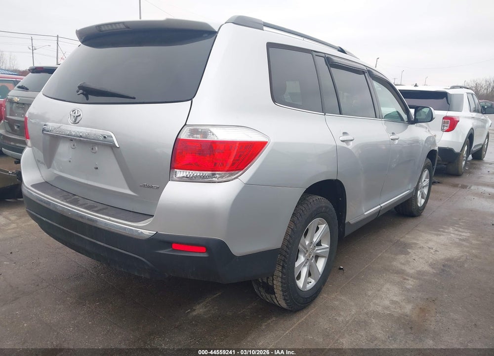 2012 TOYOTA HIGHLANDER BASE V6 VIN: 5TDBK3EH5CS117836
