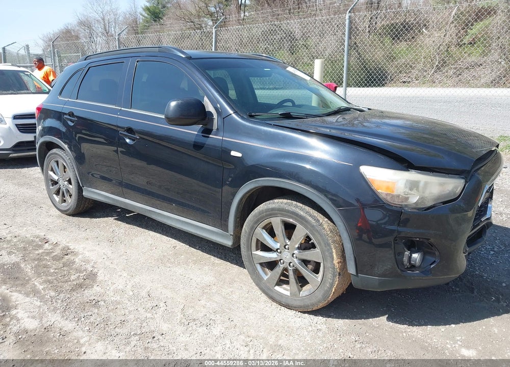 2013 MITSUBISHI OUTLANDER SPORT LE VIN: 4A4AR5AUXDE020010