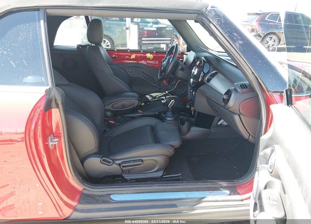 2024 MINI CONVERTIBLE COOPER S VIN: WMW43DL02R3S11611