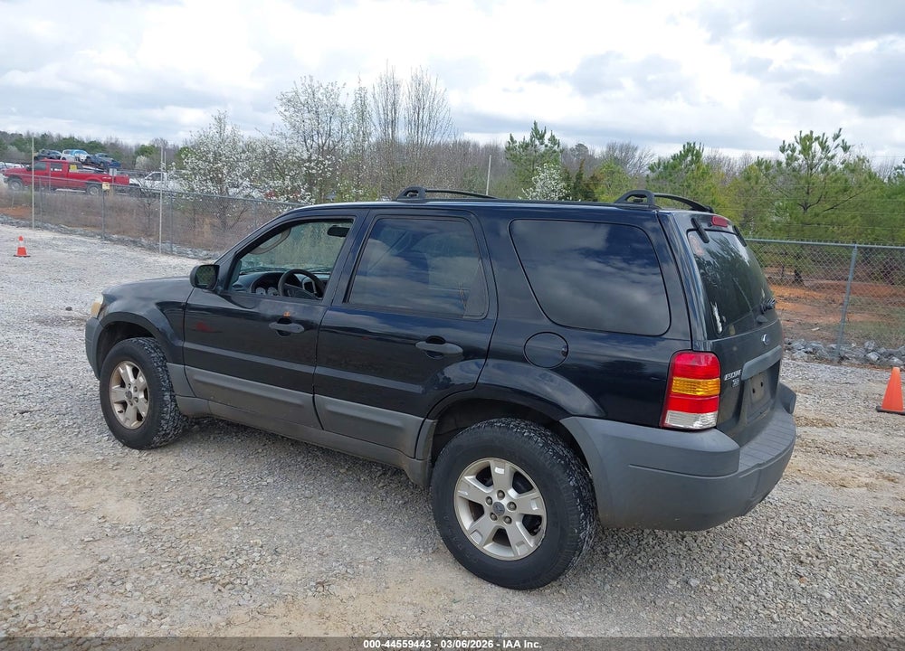 2007 FORD ESCAPE XLT VIN: 1FMYU03Z17KA62552