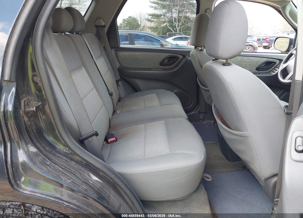 2007 FORD ESCAPE XLT VIN: 1FMYU03Z17KA62552