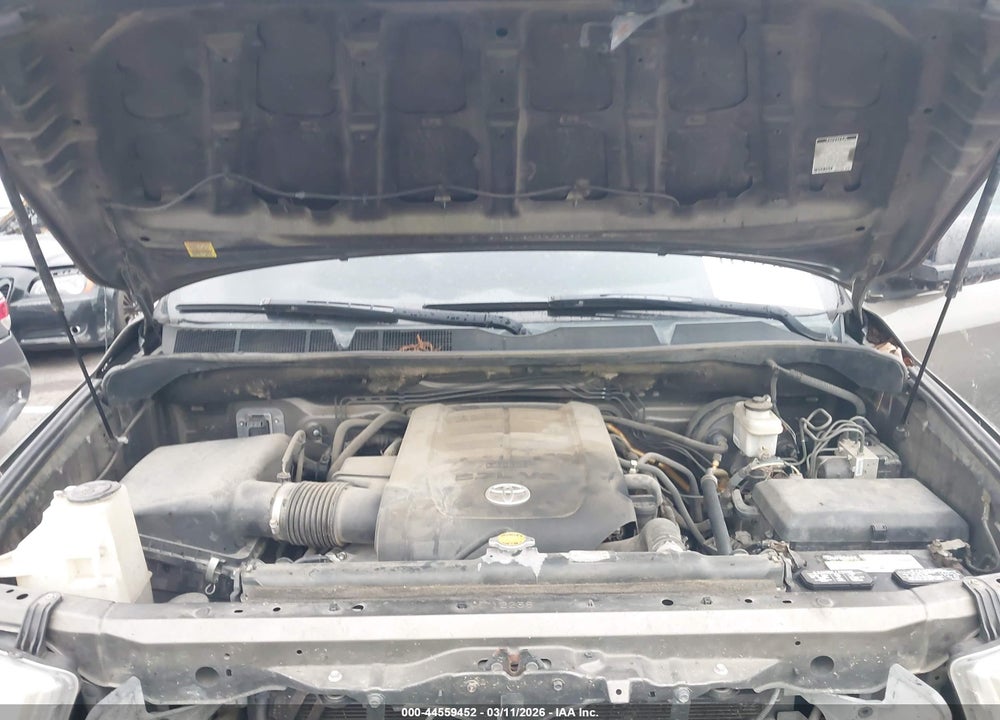 2011 TOYOTA TUNDRA GRADE 5.7L V8 VIN: 5TFDW5F12BX206234