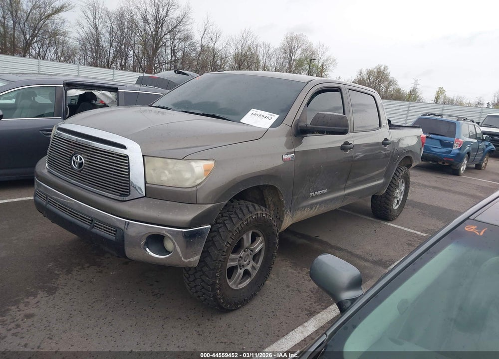 2011 TOYOTA TUNDRA GRADE 5.7L V8 VIN: 5TFDW5F12BX206234