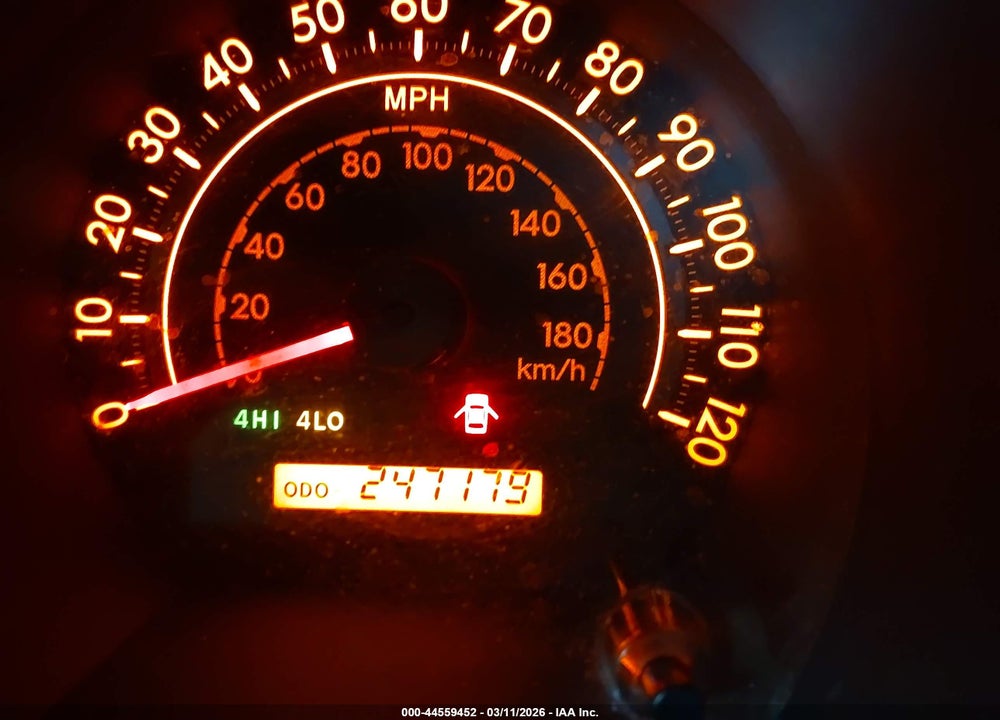 2011 TOYOTA TUNDRA GRADE 5.7L V8 VIN: 5TFDW5F12BX206234