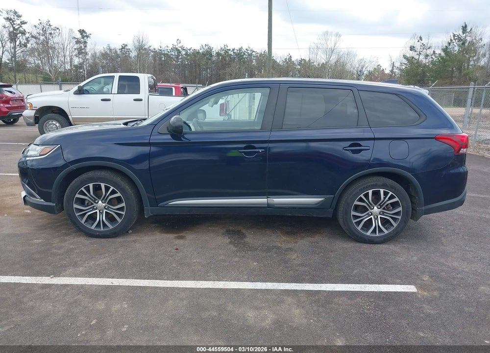2018 MITSUBISHI OUTLANDER ES VIN: JA4AD2A34JJ000571