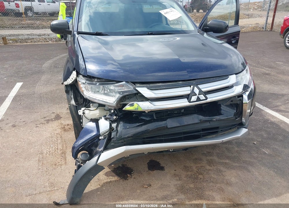2018 MITSUBISHI OUTLANDER ES VIN: JA4AD2A34JJ000571