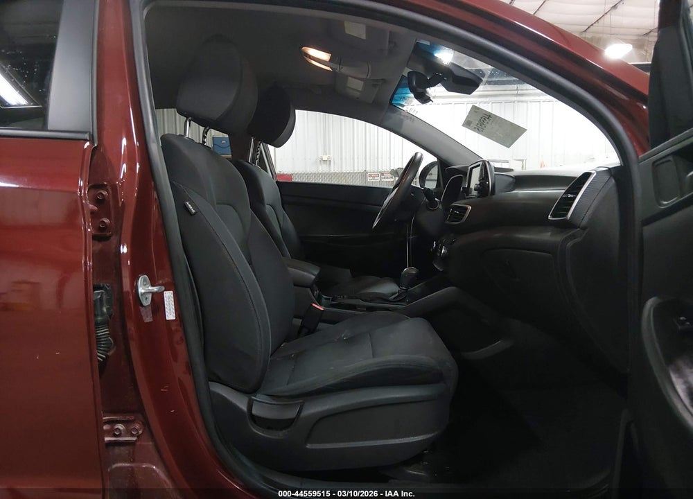 2019 HYUNDAI TUCSON VALUE VIN: KM8J3CA43KU985920
