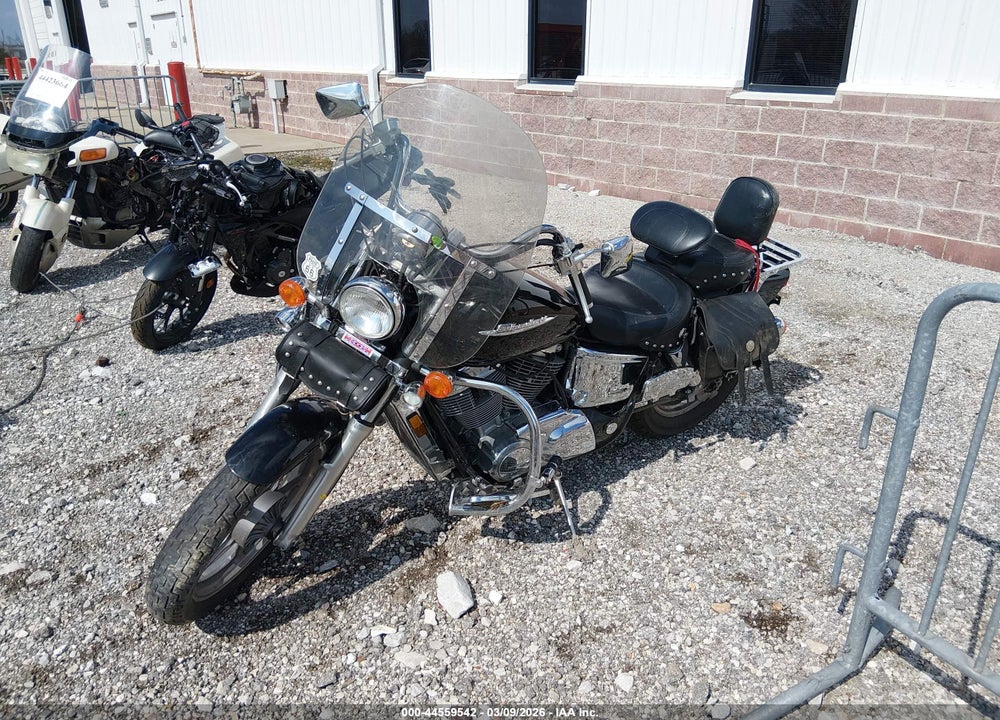 2004 HONDA VT1100 C VIN: 1HFSC18044A802020