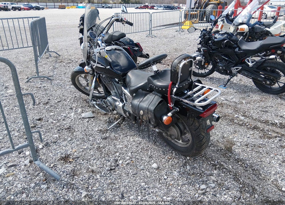 2004 HONDA VT1100 C VIN: 1HFSC18044A802020