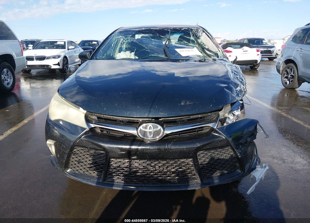 2015 TOYOTA CAMRY SE VIN: 4T1BF1FK3FU483289