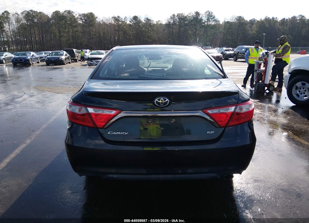 2015 TOYOTA CAMRY SE VIN: 4T1BF1FK3FU483289
