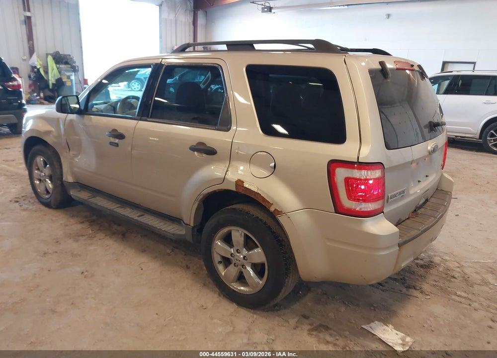 2010 FORD ESCAPE XLT VIN: 1FMCU0DG9AKD43917