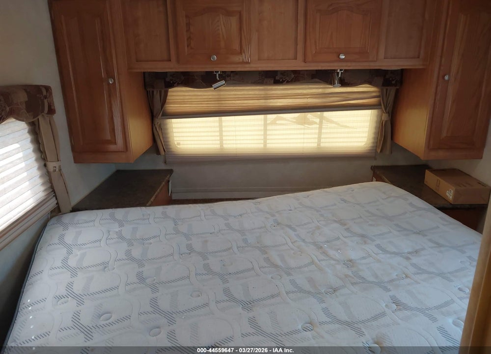 2010 FLAGSTAFF OTHER VIN: 4X4TFLG27A1830663
