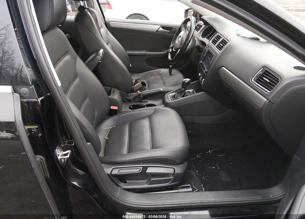 2017 VOLKSWAGEN JETTA 1.4T SE VIN: 3VWDB7AJ0HM389109