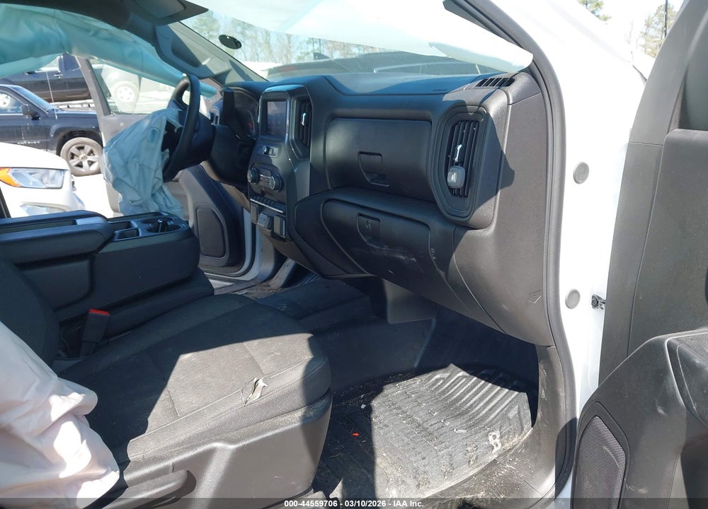 2025 CHEVROLET SILVERADO 1500 4WD  STANDARD BED WT VIN: 1GCRKAEK7SZ292567