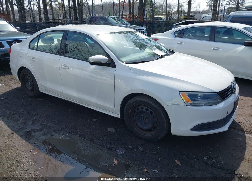 2014 VOLKSWAGEN JETTA 1.8T SE VIN: 3VWD17AJ3EM371458