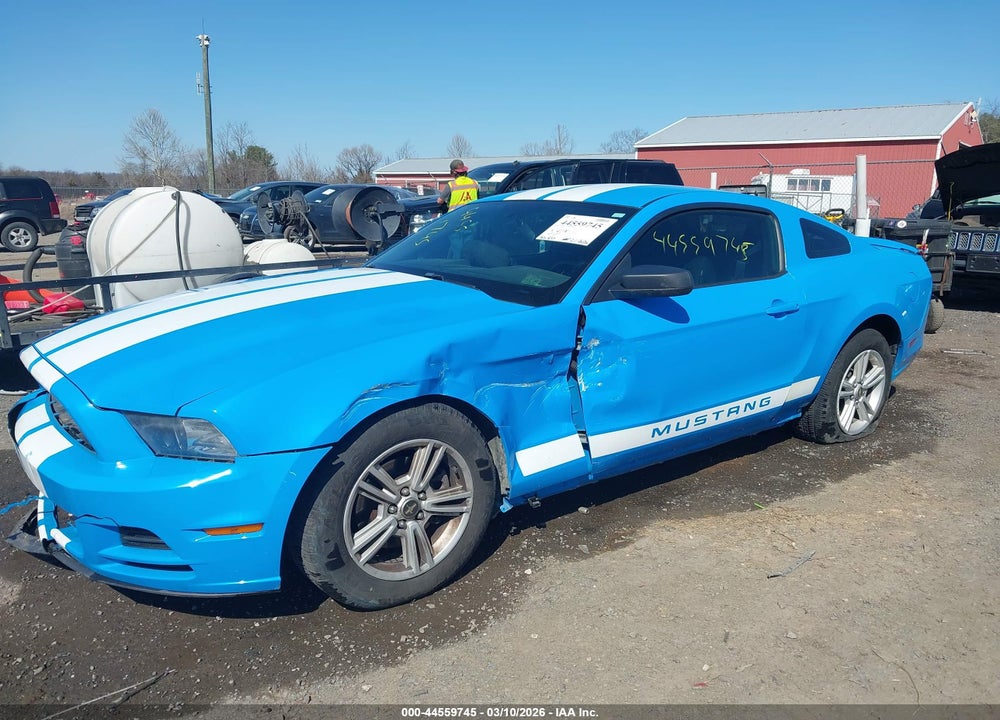 2014 FORD MUSTANG V6 VIN: 1ZVBP8AM5E5254069