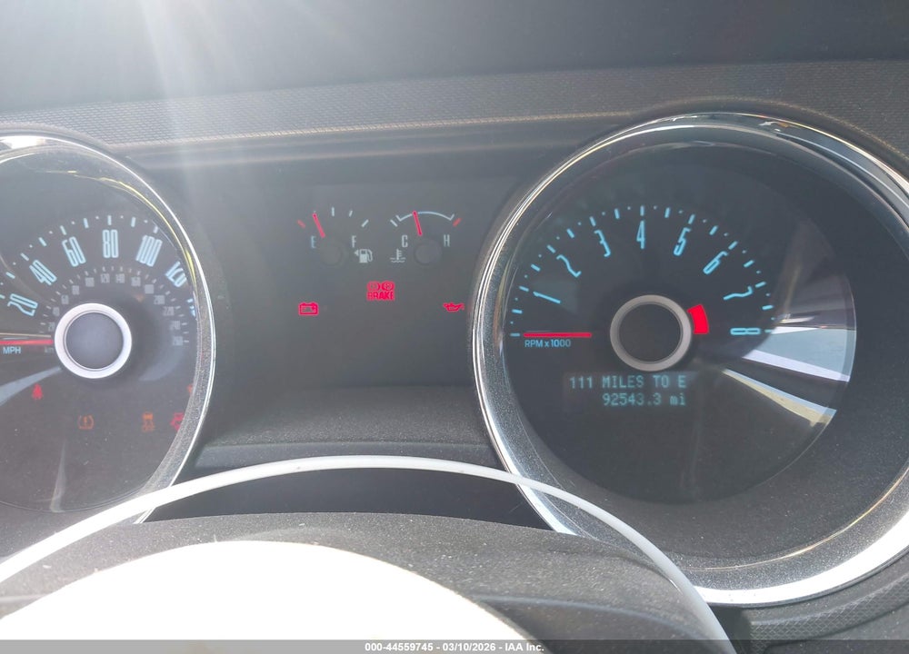 2014 FORD MUSTANG V6 VIN: 1ZVBP8AM5E5254069