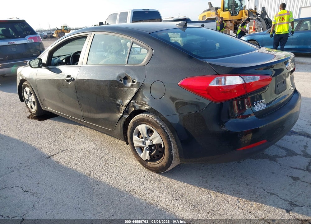 2015 KIA FORTE LX VIN: KNAFX4A64F5326103