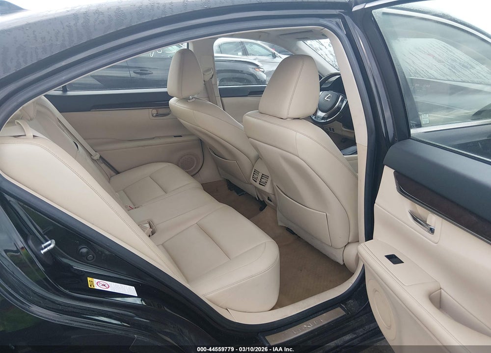 2013 LEXUS ES 350 VIN: JTHBK1GG1D2036669