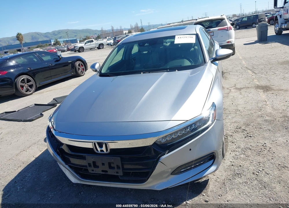 2018 HONDA ACCORD TOURING VIN: 1HGCV1F96JA086180