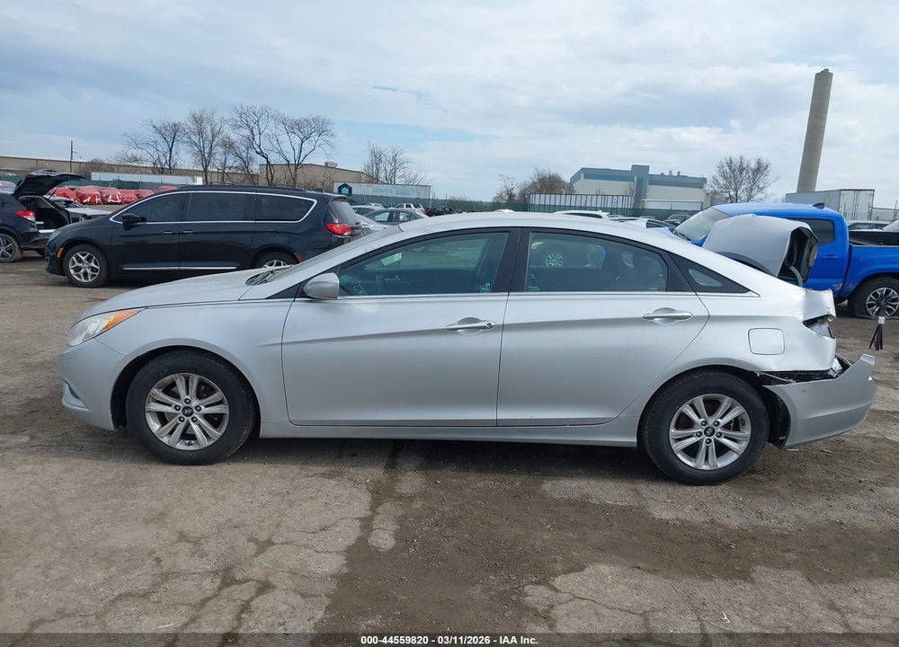 2013 HYUNDAI SONATA GLS VIN: 5NPEB4AC9DH710099