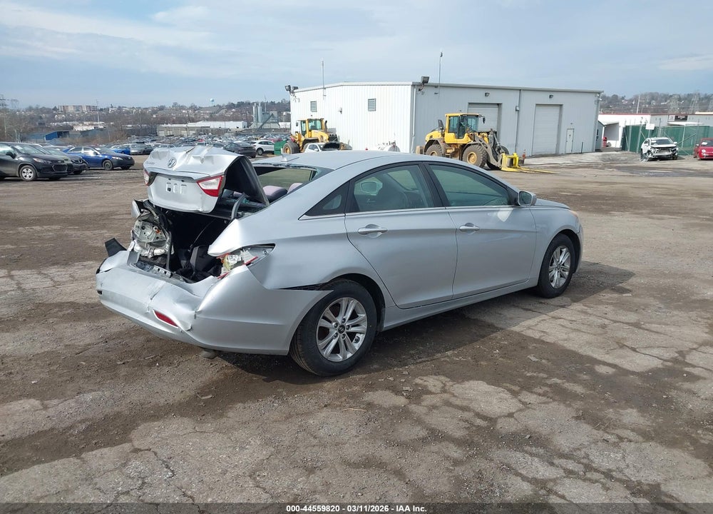 2013 HYUNDAI SONATA GLS VIN: 5NPEB4AC9DH710099