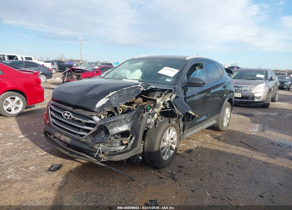 2017 HYUNDAI TUCSON SE VIN: KM8J33A40HU263314
