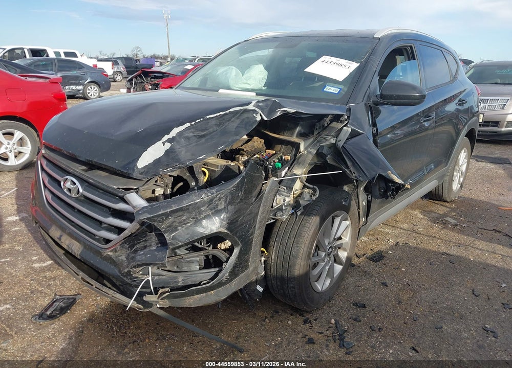 2017 HYUNDAI TUCSON SE VIN: KM8J33A40HU263314