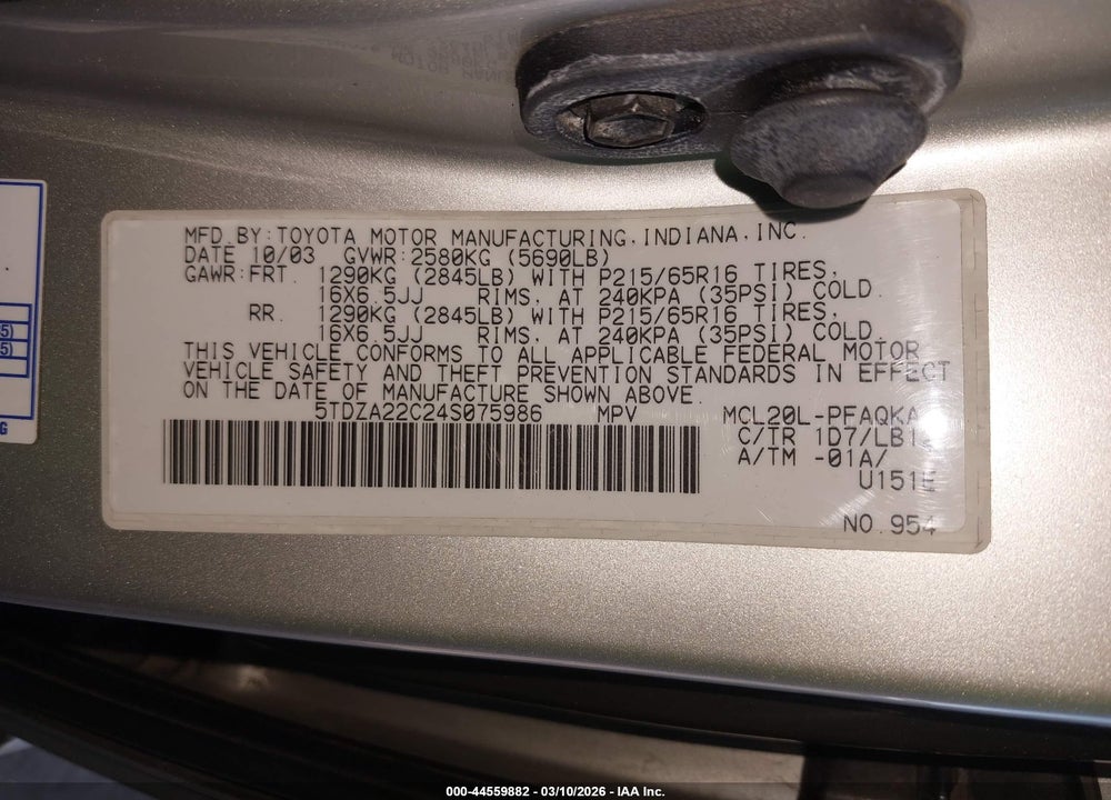 2004 TOYOTA SIENNA XLE VIN: 5TDZA22C24S075986