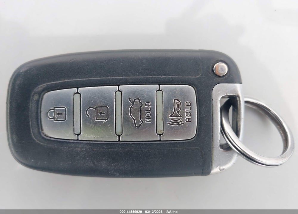 2012 HYUNDAI ELANTRA LIMITED (ULSAN PLANT) VIN: KMHDH4AE8CU279038