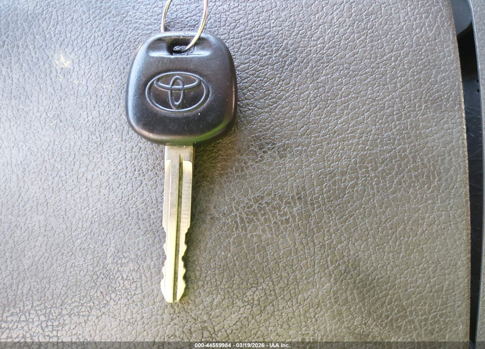 2015 TOYOTA TACOMA PRERUNNER V6 VIN: 3TMJU4GNXFM189943