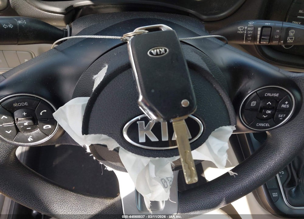 2020 KIA SOUL LX VIN: KNDJ23AU8L7012118