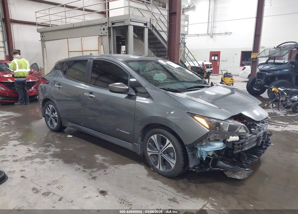 2018 NISSAN LEAF SV VIN: 1N4AZ1CP3JC304289